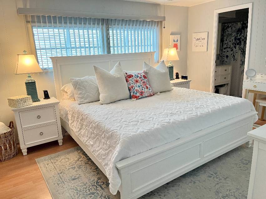 909 Montego W a Venice, FL Mobile or Manufactured Home for Sale